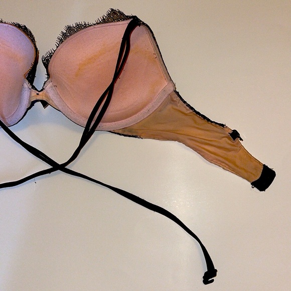 Victoria's Secret Black Lace Push-Up Convertible Underwire Bra - Picture 3 of 9